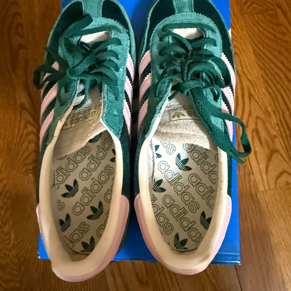 Adidas Handball Spezial Green and Pink Sneakers size 9 W